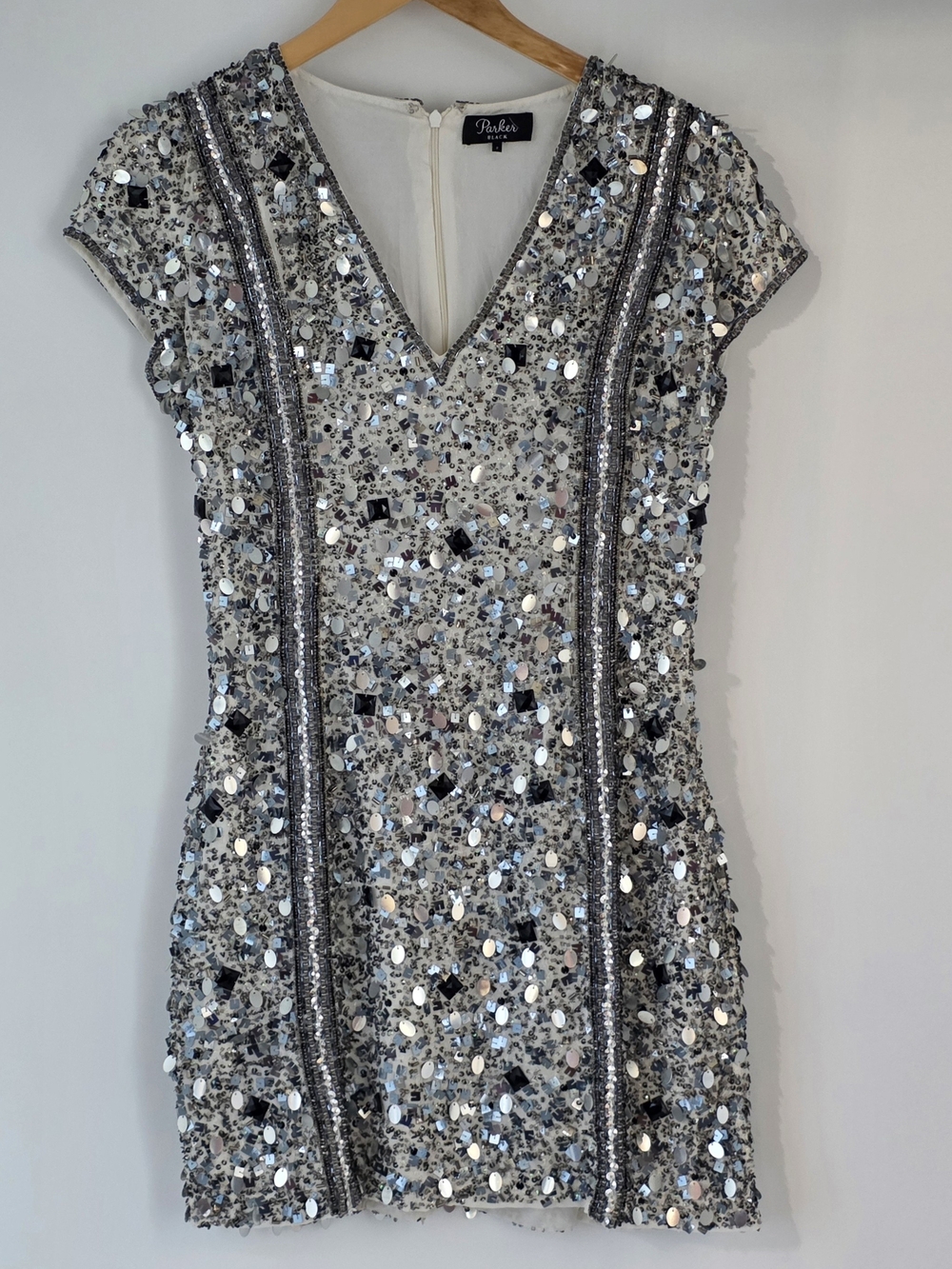 Parker Black Cap Sleeve Heavily Sequin And Beaded Mini Cocktaill Dress Size 2